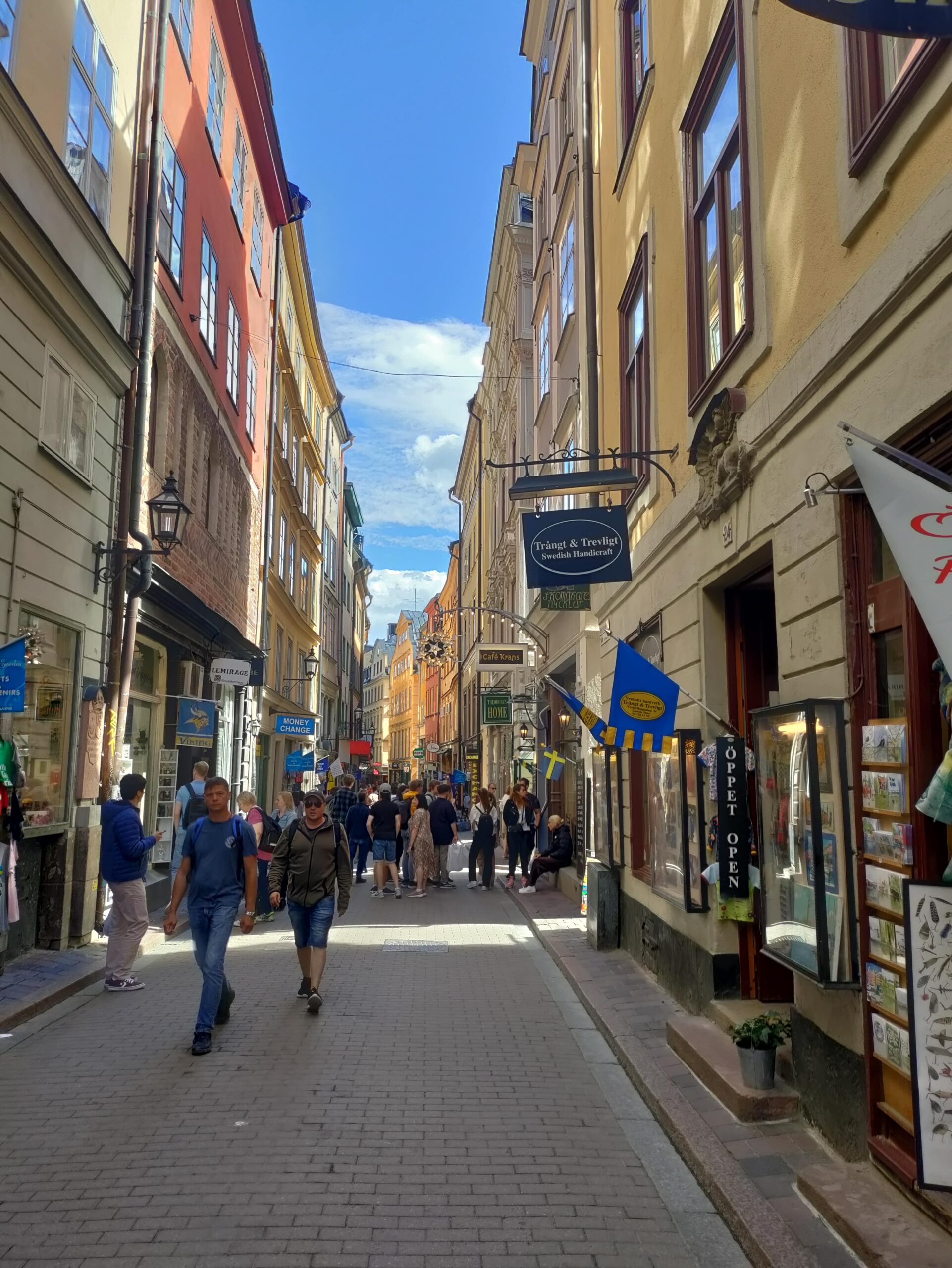 Sunny skies, sleek ships, and study hour: My first week in Stockholm